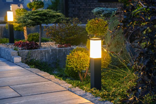 Residential Landscape Lighting Service